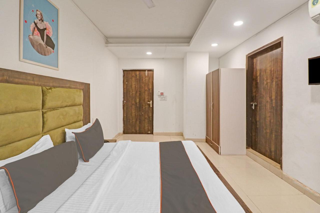 Collection O Seven Heaven Hotel New Delhi Exterior photo