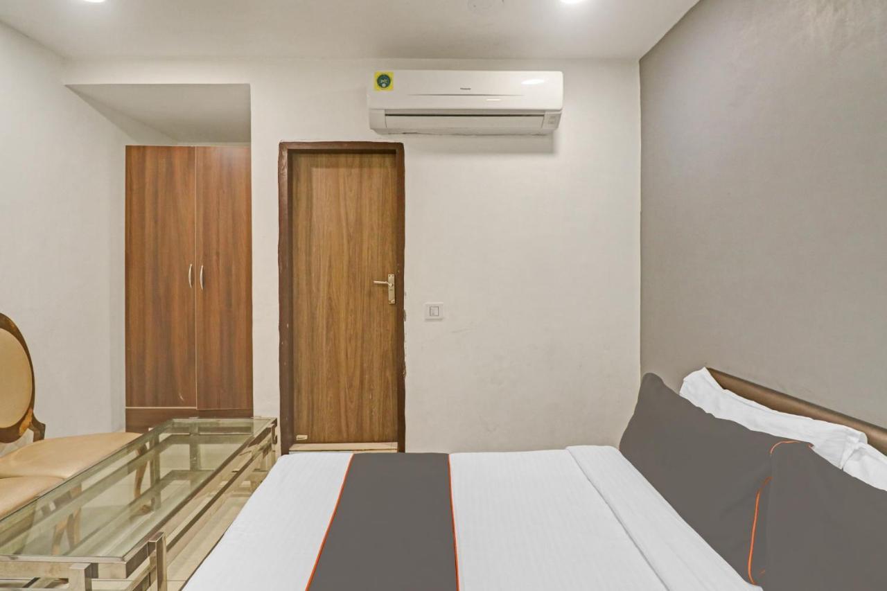 Collection O Seven Heaven Hotel New Delhi Exterior photo