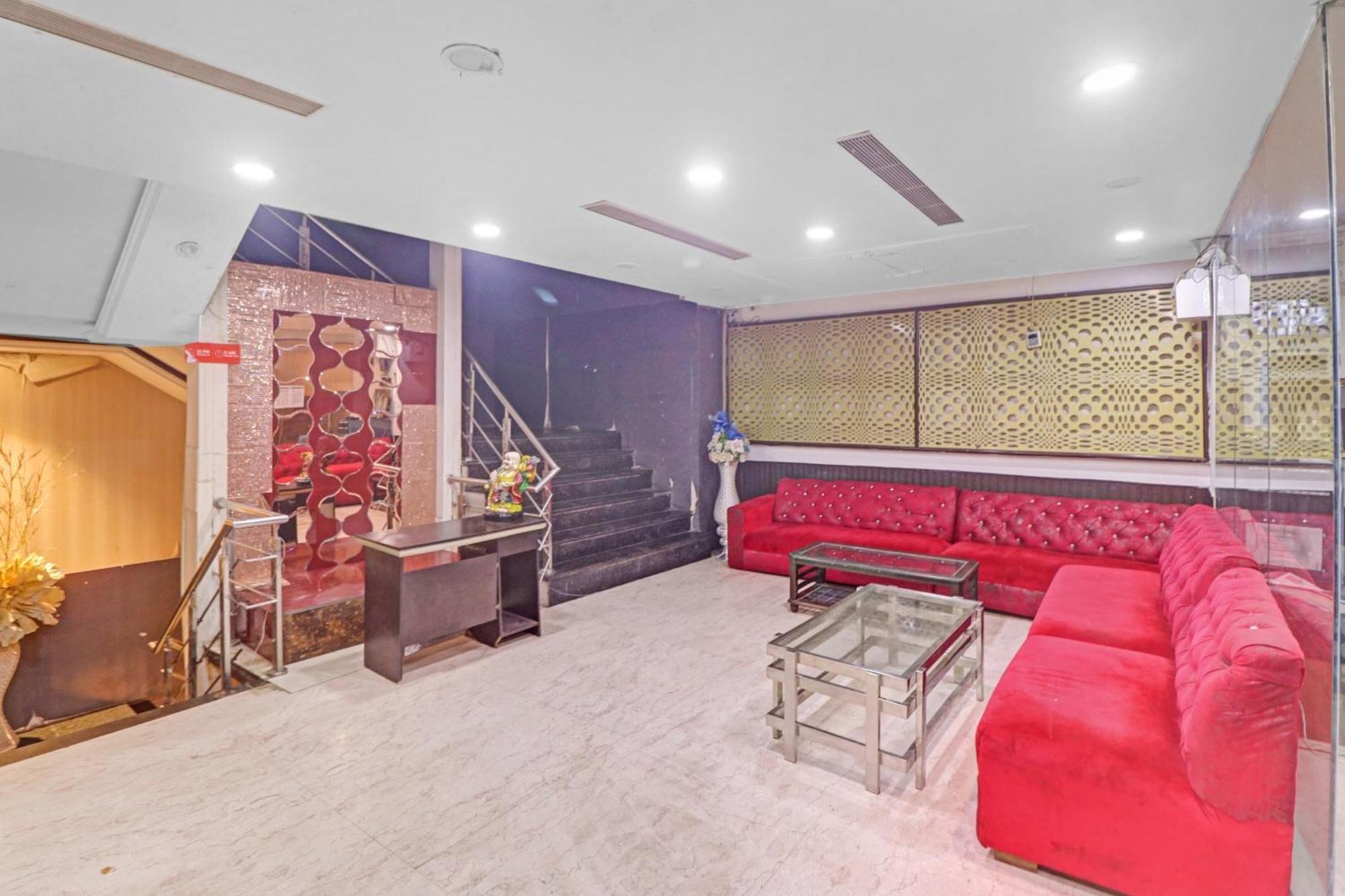Collection O Seven Heaven Hotel New Delhi Exterior photo