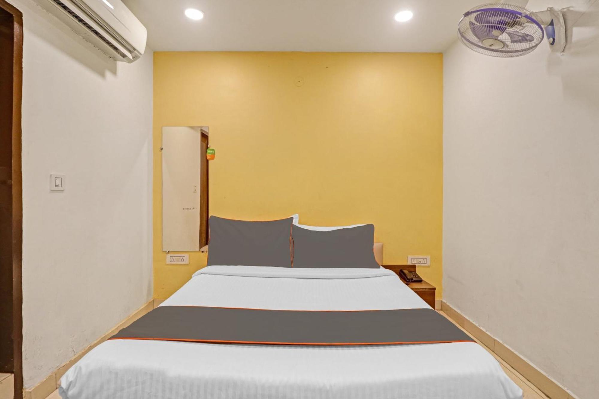 Collection O Seven Heaven Hotel New Delhi Exterior photo